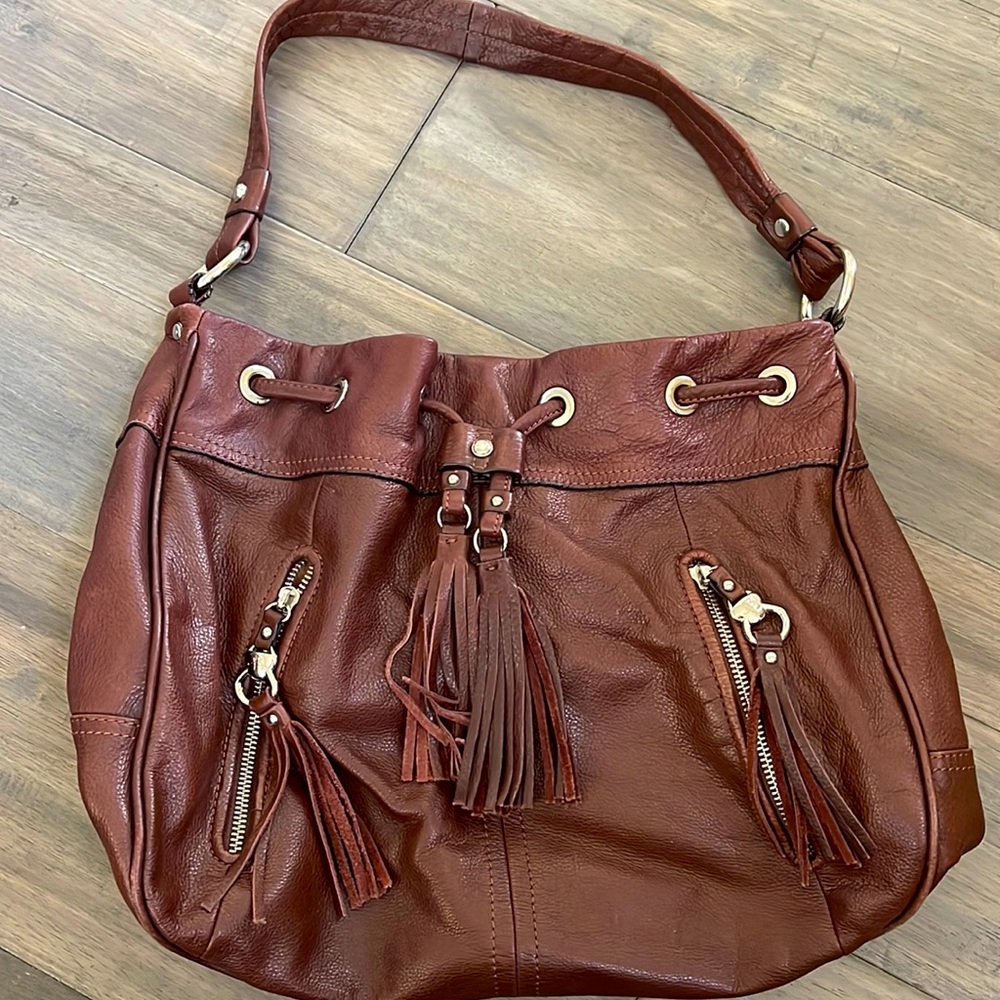 b. Makowsky soft leather purse